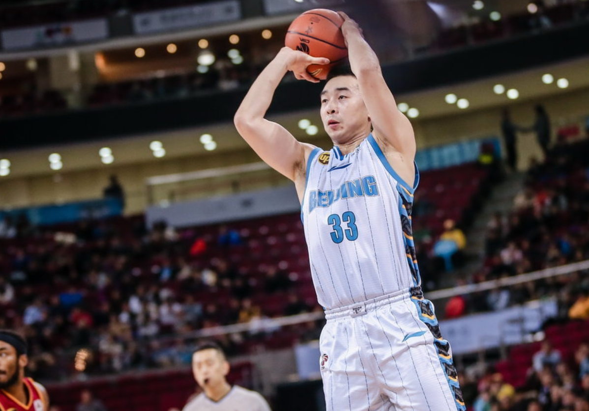 天博正规娱乐平台关于深圳男篮赛后状态回暖，志在欧联名次提升，信心回归，身体对抗强度拉满的信息